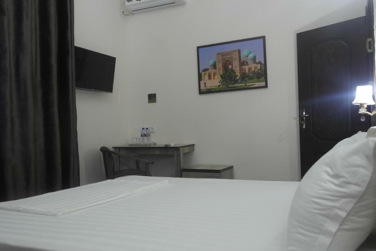 Orient Star Hotel Tashkent Bagian luar foto