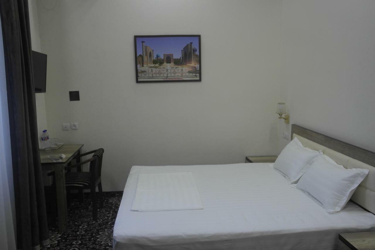 Orient Star Hotel Tashkent Bagian luar foto